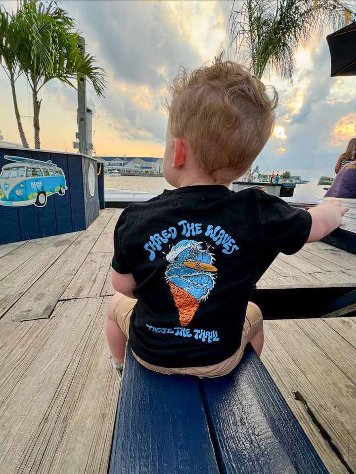 Shred the Waves graphic tee